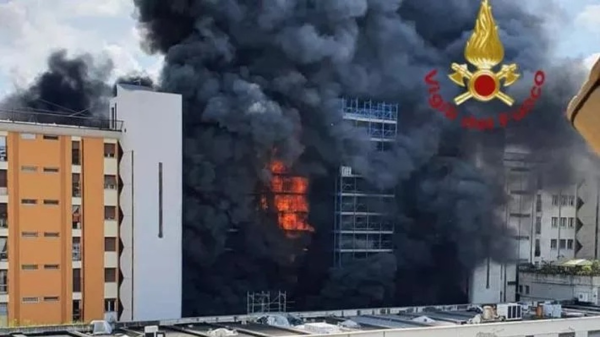 Ρώμη: Στις φλόγες κτίριο έπειτα από έκρηξη - Μία νεκρή και τουλάχιστον 8 τραυματίες