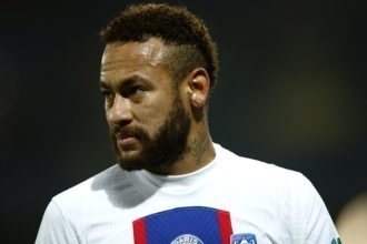 Η δημόσια συγγνώμη του Νεϊμάρ στην έγκυο σύντροφο του που την απάτησε