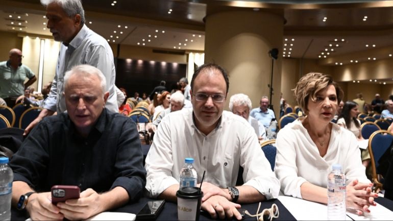 Θεοχαρόπουλος στην ΚΕ ΣΥΡΙΖΑ: Να εκφράσουμε την κοινωνική πλειοψηφία