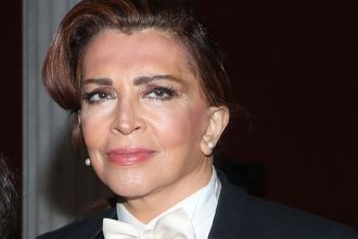 Ξέσπασε η Μιμή Ντενίση: «Έχουμε άπειρους χώρους για πειράματα, όχι στην Επίδαυρο»