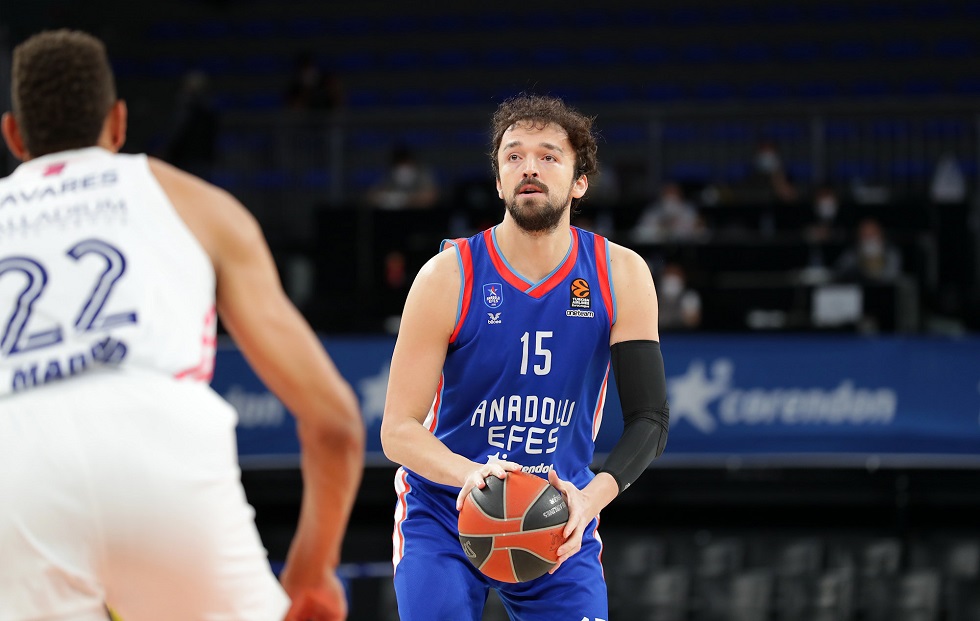 Νίκος Οικονομόπουλος: Το μήνυμα για τις φωτιές στη Ρόδο