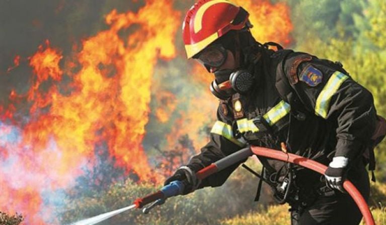 Φωτιά στην Κοζάνη, μεταξύ Μαυροπηγής και Ποντοκώμης – Διακοπή κυκλοφορίας στην Εγνατίας