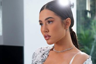 Έλενα Τσαγκρινού: Έγκυος η τραγουδίστρια;