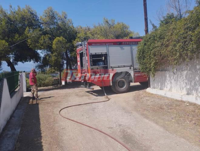 Κοντά στα σπίτια η φωτιά στα Μέγαρα, εκκενώθηκε το Κανδήλι - Μάχη με τον χρόνο και στο Λουτράκι