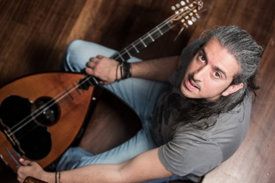 Αρνητικός στα καπνογόνα στις συναυλίες και ο Χαρούλης μετά τον Θ. Παπακωνσταντίνου