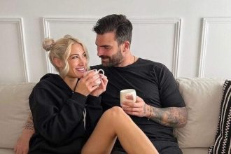 Δημήτρης Αλεξάνδρου: Στο κρεβάτι με την Ιωάννα Τούνη και τον επτά μηνών «Νουνίτο»