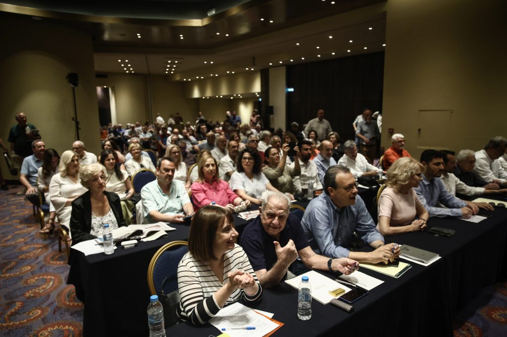 ΣΥΡΙΖΑ: Σήμερα η απόφαση για τον "οδικό χάρτη" - Τέσσερις οι υποψήφιοι για την προεδρία