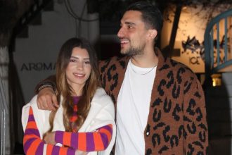 Σάκης Κατσούλης: Πώς αποκαταστάθηκαν οι σχέσεις του με τη μητέρα της Μαριαλένας Ρουμελιώτη;