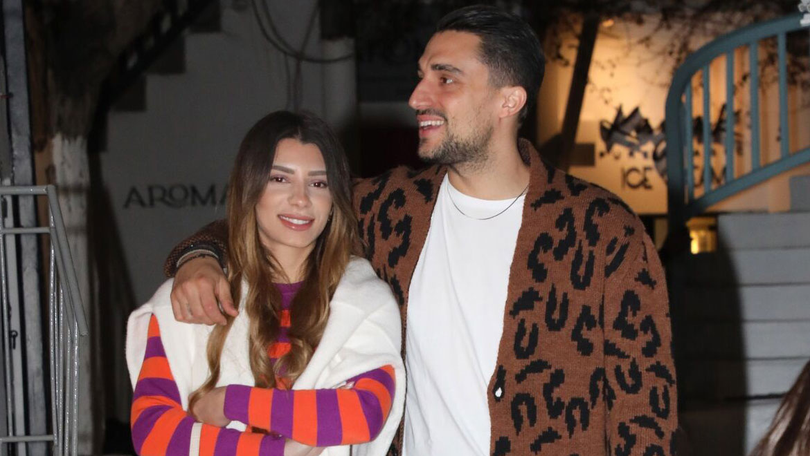 Σάκης Κατσούλης: Πώς αποκαταστάθηκαν οι σχέσεις του με τη μητέρα της Μαριαλένας Ρουμελιώτη;