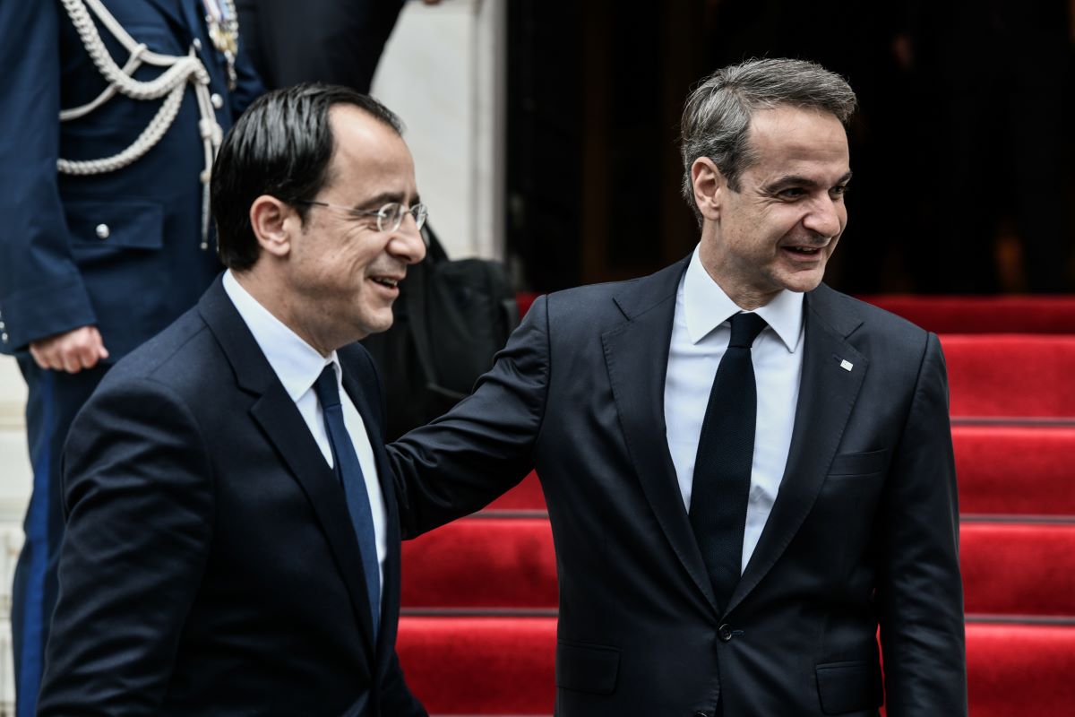 Πτώση Καναντέρ στην Κάρυστο: Αναβάλλεται η επίσκεψη Μητσοτάκη στην Κύπρο