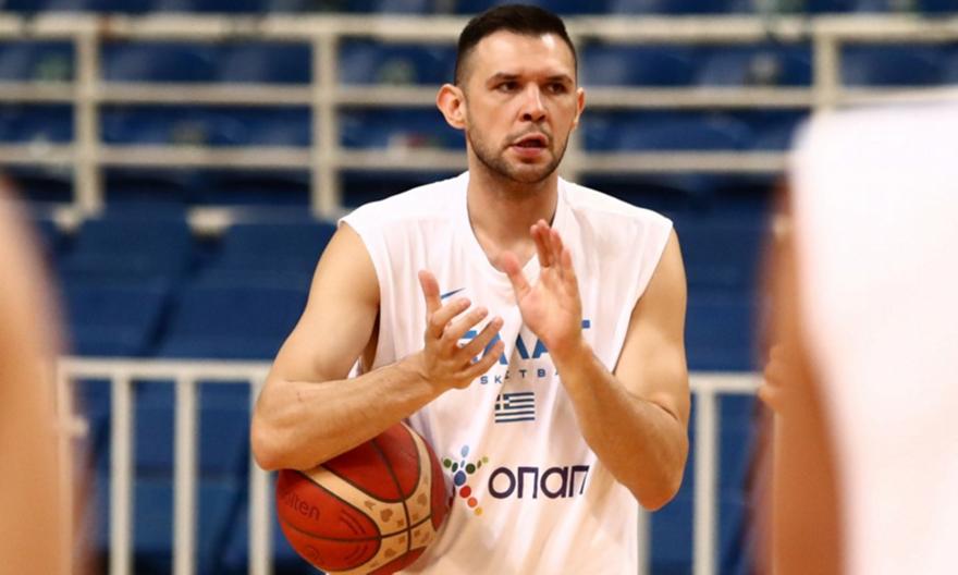 Εκτός προπόνησης ο Παπανικολάου - Δεν κινδυνεύει η συμμετοχή στο Παγκόσμιο