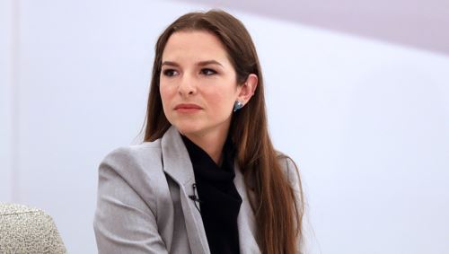 Ξεσπά η Εριέττα Κούρκουλου: «Όλοι εσείς οι “influencers” που ποστάρετε από τη Μύκονο… ποια ακριβώς είναι η επιρροή σας;»