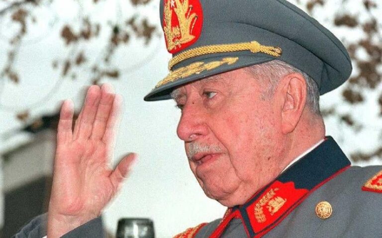 Χιλή: Αξιωματικός του Πινοσέτ που καταδικάστηκε για τη δολοφονία του Βίκτορ Χάρα αυτοκτόνησε πριν οδηγηθεί στη φυλακή