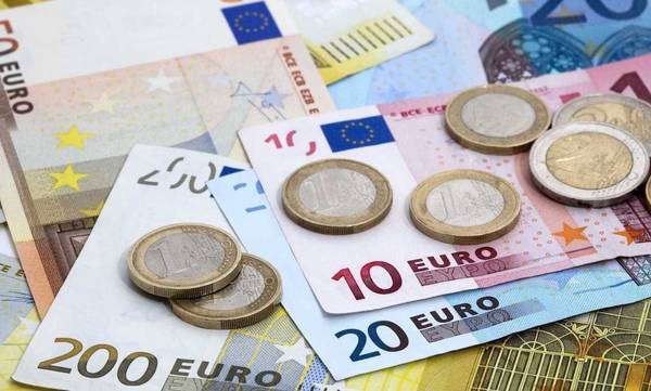 Πώς πληρώνεται η αργία του Δεκαπενταύγουστου