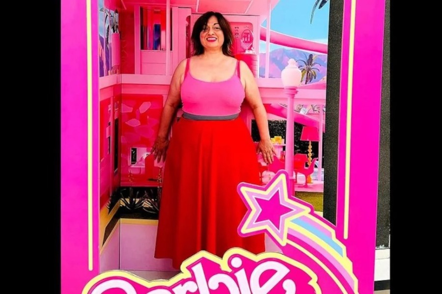 Σοφία Μουτίδου: Ποζάρει σαν «Barbie εμμηνόπαυση»