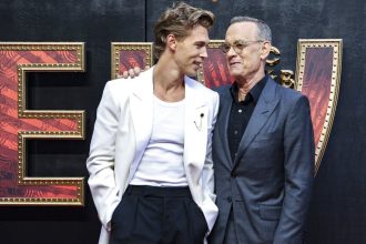 Τομ Χανκς: Η συμβουλή του στον Όστιν Μπάτλερ μετά την ταινία «Έλβις»