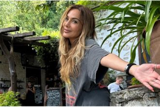 Η Δέσποινα Βανδή γιορτάζει στο Πήλιο