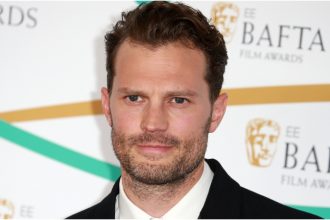 Τζέιμι Ντόρναν: «Ήξερα πως οι κριτικοί θα περιφρονούσαν τις Πενήντα αποχρώσεις του γκρι»