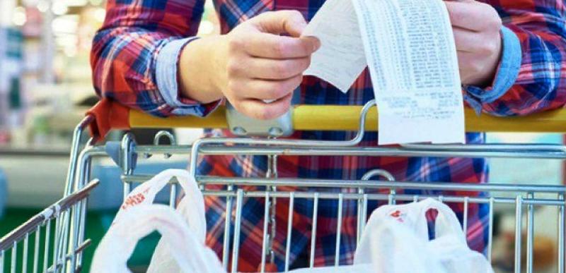 Ακρίβεια: Συνεχίζεται το «ράλι» των ανατιμήσεων στα βασικά αγαθά - Αγωνία για το ψωμί, λάδι από... χρυσό στην Αχαΐα