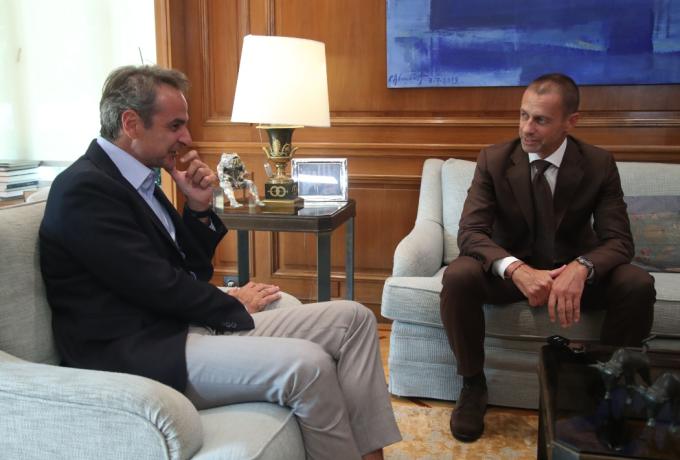 Ν. Φιλαδέλφεια: Στο Μαξίμου στις 16 Αυγούστου ο Πρόεδρος της UEFA - Μητσοτάκης καλεί Μαρινάκη, Αλαφούζο, Μελισσανίδη και Σαββίδη