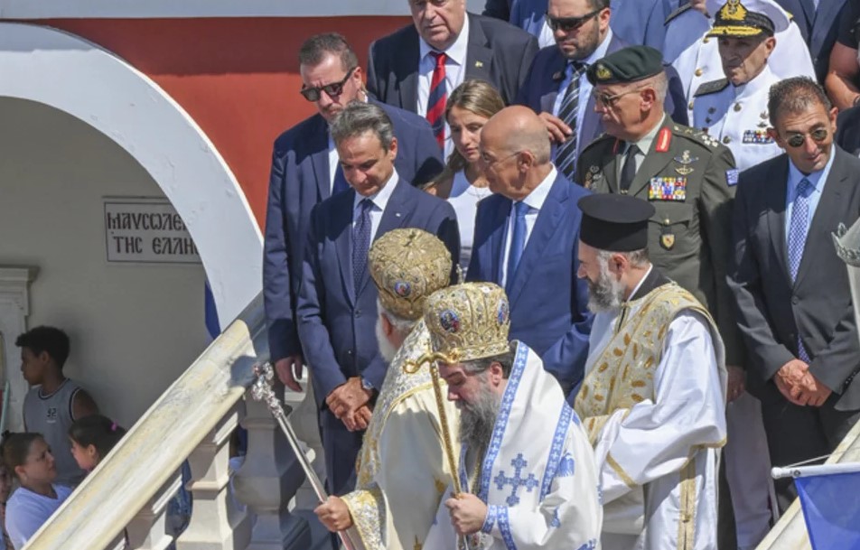 Μητσοτάκης από Τήνο: «Η χώρα έχει ξεπεράσει τη δεκαετή κρίση - Μπορούμε να ατενίζουμε το μέλλον με ελπίδα»