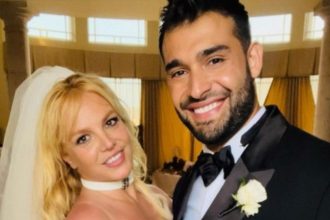 Μπρίτνεϊ Σπίαρς: Χωρίζει από τον Σαμ Ασγκάρι έναν χρόνο μετά τον γάμος της – Την απειλεί με αποκαλύψεις «εκτός και αν πληρωθεί»