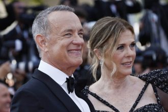 Τομ Χανκς: Στην Κάρπαθο μαζί με τη Ρίτα Γουίλσον