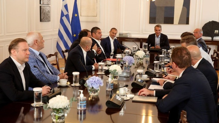 Ολοκληρώθηκε η σύσκεψη Μητσοτάκη με τον πρόεδρο της ΟΥΕΦΑ και τους ιδιοκτήτες των ΠΑΕ ΟΣΦΠ, ΠΑΟΚ, ΑΕΚ και ΠΑΟ