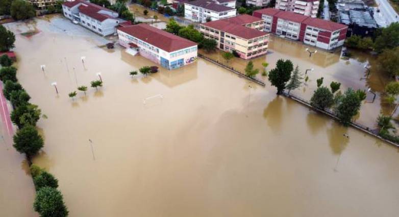 Κακοκαιρία – Θεσσαλία: Καταστροφικές οι συνέπειες από τη μόλυνση του υδροφόρου ορίζοντα - Έντονη δυσοσμία από τα νεκρά ζώα