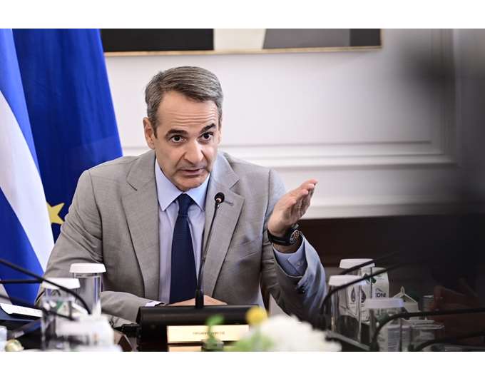 Μίνι ανασχηματισμός για Κικίλια, Χρυσοχοΐδη, Ρουσόπουλο