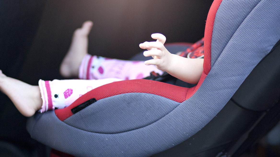 Τραγωδία στην Πορτογαλία: Πέθανε 10 μηνών κοριτσάκι που ο καθηγητής πατέρας του ξέχασε στο αυτοκίνητο