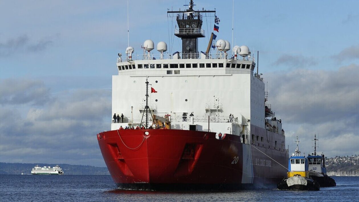 Αυστραλία: Στέλνει παγοθραυστικό στην Ανταρκτική για να απεγκλωβίσει ασθενή επιστήμονα