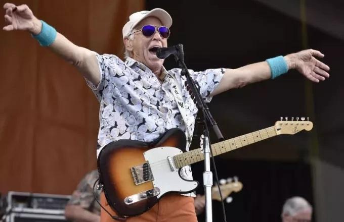 Πέθανε ο γνωστός τραγουδιστής και στιχουργός Τζίμι Μπάφετ