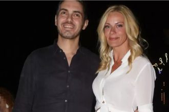 Ζέτα Μακρυπούλια: Απόλαυσε τον Μιχάλη Χατζηγιάννη σε συναυλία