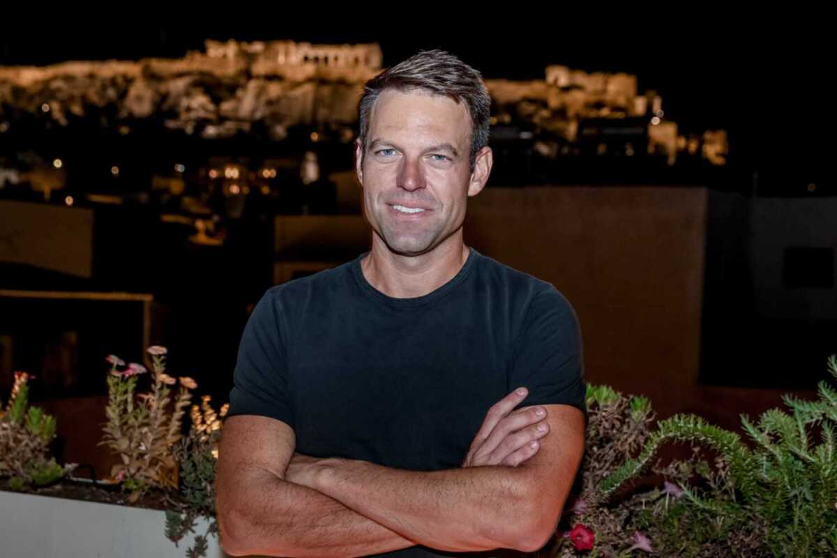 Στέφανος Κασσελάκης: Δημοσίευμα της γερμανικής TAZ για «σχέδια απόκτησης παιδιού μέσω παρένθετης μητέρας»