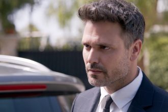 «Παγιδευμένοι»: Ο Δημήτρης χάνει τη γη κάτω από τα πόδια του