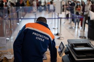 Γαλλία: Εκατό προειδοποιήσεις για τοποθέτηση βόμβας σε αεροδρόμιο μετά τις 18 Οκτωβρίου
