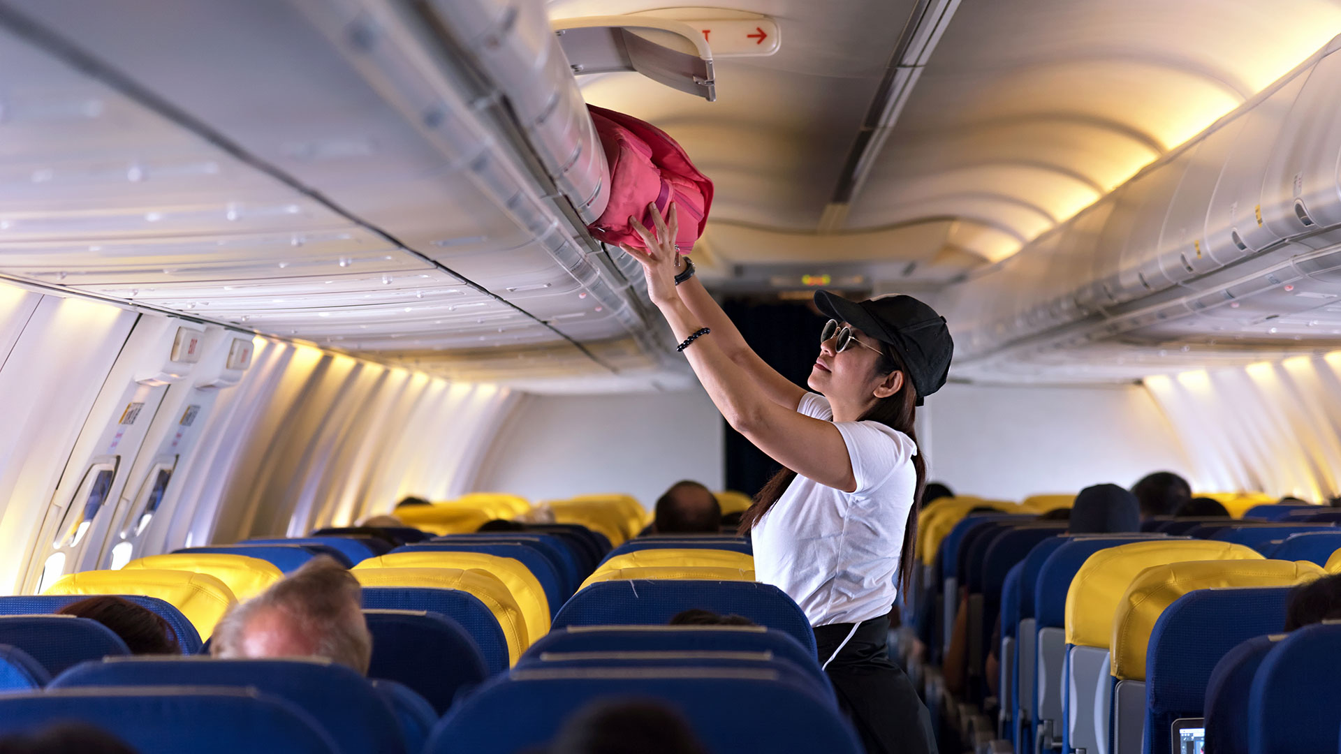 Ευρωπαϊκό Κοινοβούλιο: Τέλος στις χρεώσεις για χειραποσκευές στο αεροπλάνο