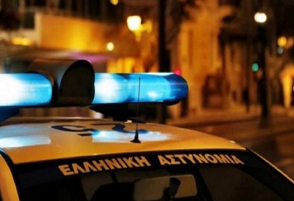 Επτά άτομα απείλησαν και ξυλοκόπησαν δύο νεαρούς έξω από σχολείο - Στο νοσοκομείο τα θύματα