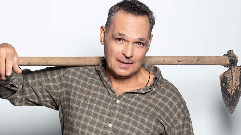 Σταμάτης Γαρδέλης: Το σπίτι του απειλείται με κατεδάφιση – «Έχω χρέος 80.000 ευρώ από αυθαίρετη δόμηση»