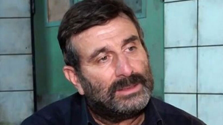 Ηλίας Βαλάσης: «Η δουλειά της γυναίκας μου είναι να μεγαλώνει τα τρία παιδιά μας»