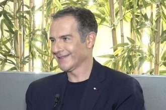 Άρης Καβατζίκης: Ο καβγάς με τη Φαίη Σκορδά και η αποχώρηση από την εκπομπή του Κωστόπουλου