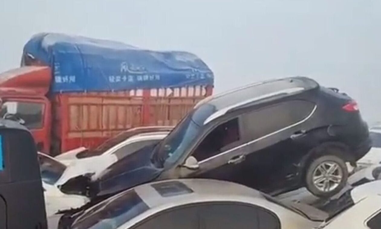 Καραμπόλα με 28 νεκρούς στην Αίγυπτο