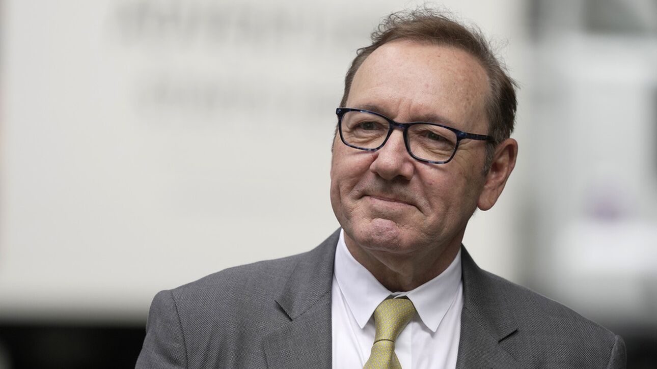 Kevin Spacey: Εσπευσμένα στο νοσοκομείο ο ηθοποιός – Φόβοι ότι πάθαινε καρδιακή προσβολή