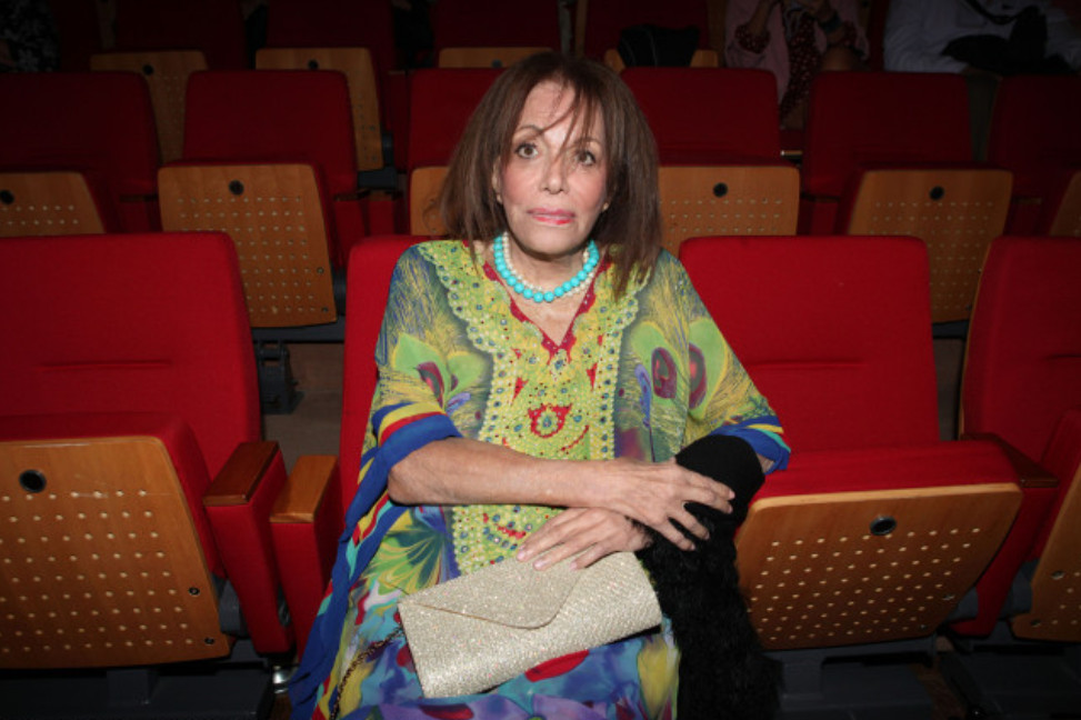 Σε κρίσιμη κατάσταση στην εντατική η Μαίρη Χρονοπούλου – «Τη βρήκα στο πάτωμα αναίσθητη»