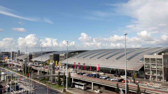 Συναγερμός στο αεροδρόμιο του Αμβούργου - Απειλή για βόμβα σε αεροπλάνο από το Ιράν