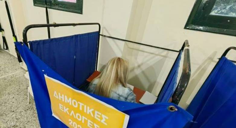 Αυτοδιοικητικές: Τα φαβορί, οι αμφίρροποι και τα ντέρμπι - Τι αναμένεται σε περιφέρειες και τους 2 μεγαλύτερους Δήμους