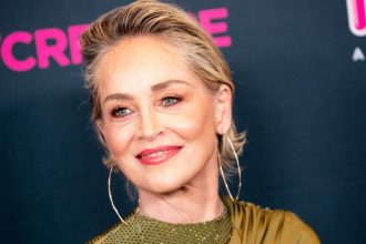 Σάρον Στόουν: «Είμαι άτομο με αναπηρία, χρειάζομαι 8 ώρες αδιάκοπου ύπνου αλλιώς παθαίνω κρίσεις επιληψίας»