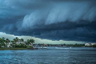 Μεξικό: Σε κατηγορία 5 αναβαθμίστηκε ο τυφώνας Otis που αναμένεται να χτυπήσει το δημοφιλές θέρετρο του Ακαπούλκο