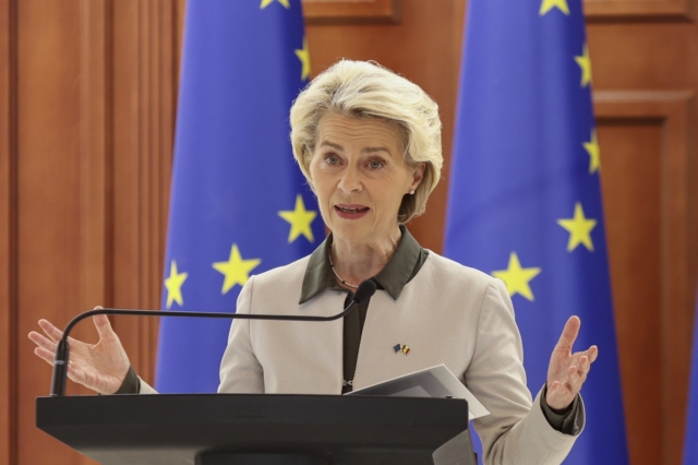 Η Φον ντερ Λάιεν κάλεσε τη Σερβία να αναγνωρίσει την ανεξαρτησία του Κοσόβου